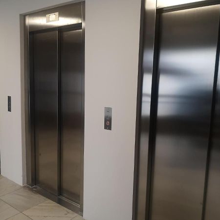 Apartamento Rosa Puerta Del Sol Apartment Madrid Ngoại thất bức ảnh